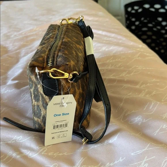 Leopard Print Faux Fur Crossbody Bag - Brown - Picture 4 of 5